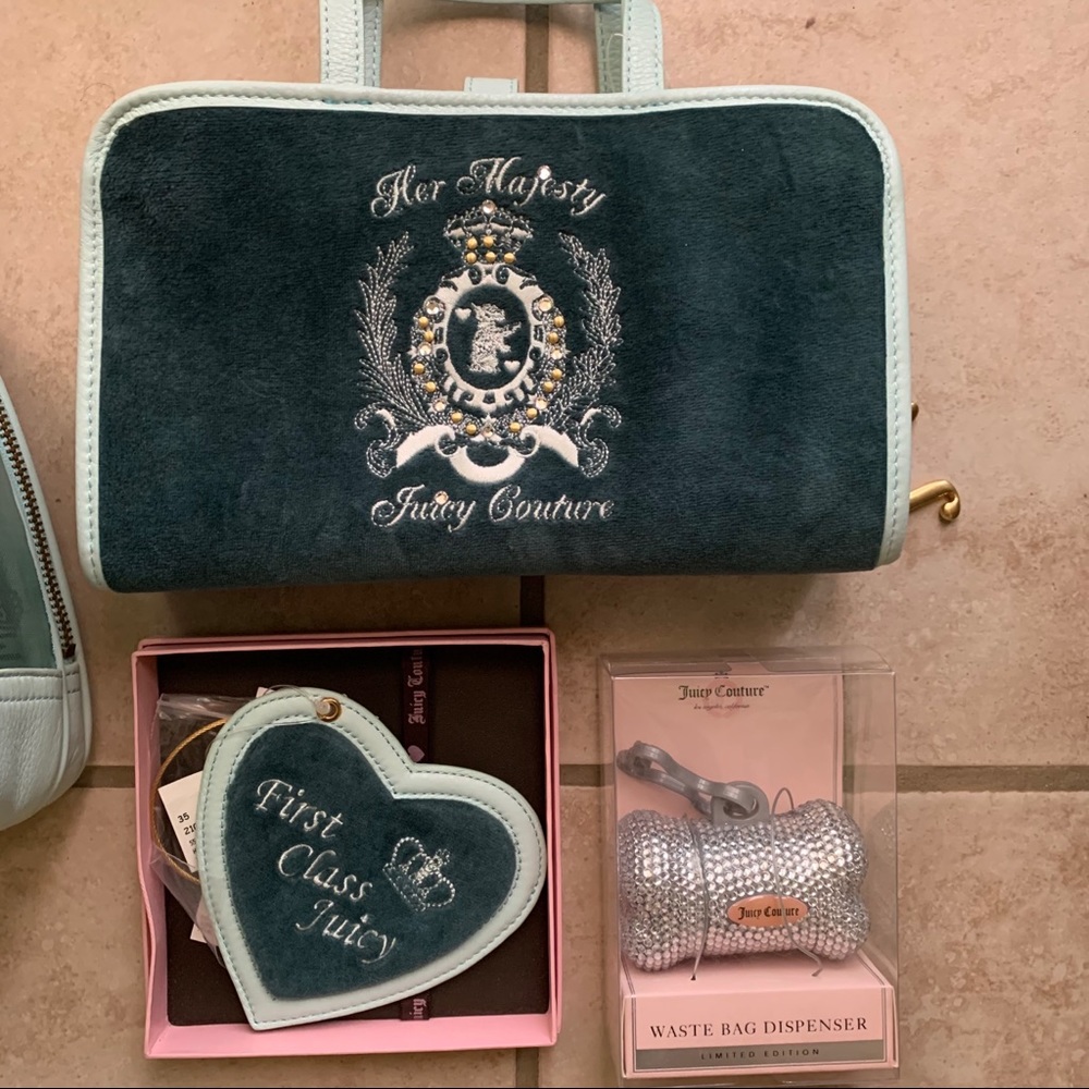 🚫SOLD🚫 Juicy Couture Pet Carrier - Picture 2 of 9